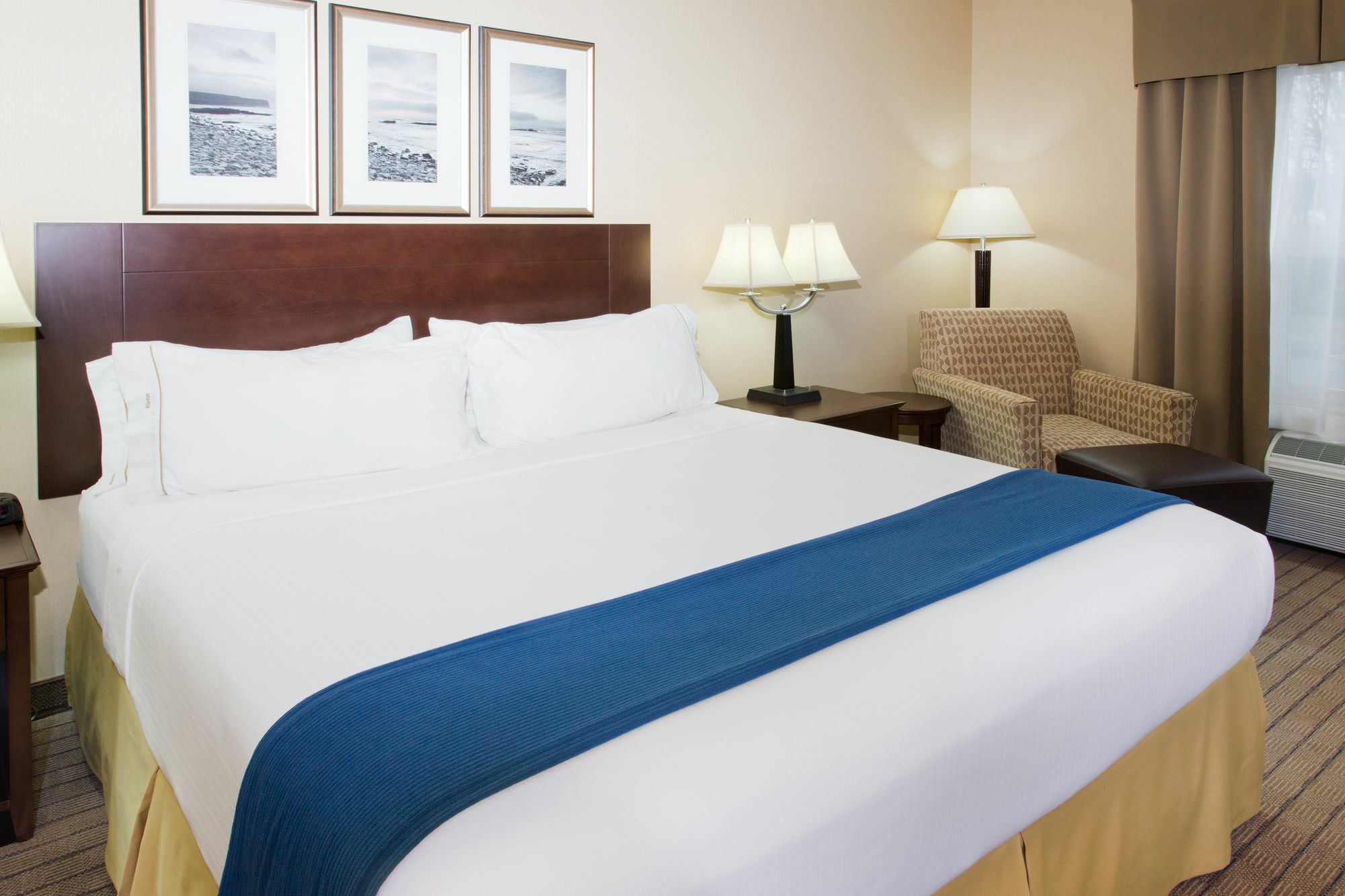 Bayview Hotel 2*